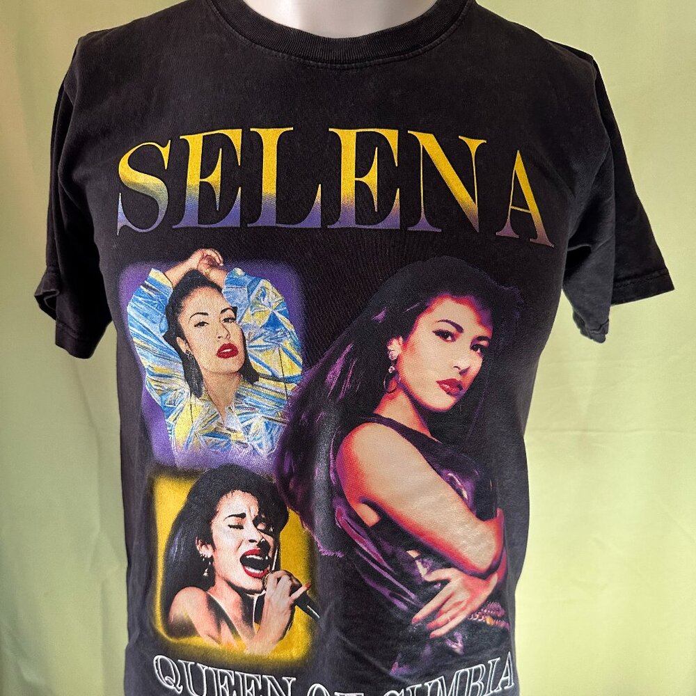 Selena Queen of Cumbia 2022 Men's Black T Shirt Size Small Cotton